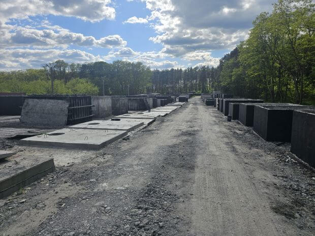 Zbiorniki betonowe różnych pojemności z atestem PZH  w Żywcu